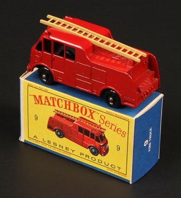 Lot 25 - Matchbox Regular Wheels 9c Merryweather Marquis Fire Engine Stannard Code 7 WITH TAN LADDER