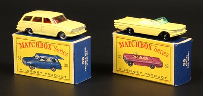 Lot 145 - Matchbox Regular Wheels 38b Vauxhall Victor Estate Car + 39b Pontiac Bonneville Convertible