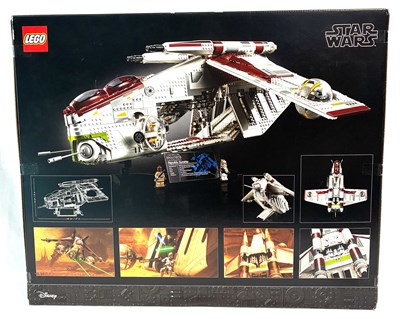 Lot 16 - Lego Star Wars set number 75309 UCS Republic Gunship MISP