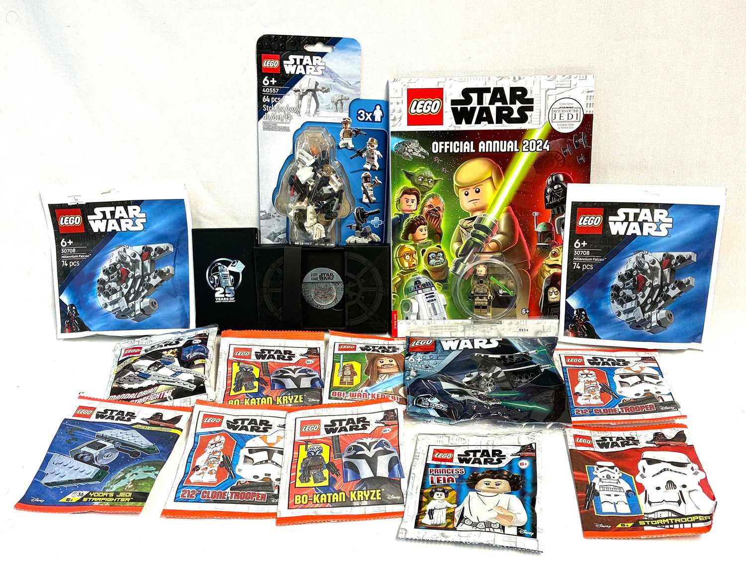 Lot 38 - Selection of Lego Star Wars minifigures and ships MISP SEE PICTURES