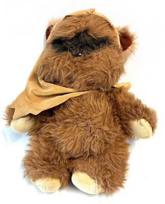 Lot 145 - Kenner Star Wars vintage Ewoks Plush Wicket