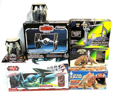 Lot 116 - Selection of Hasbro Star Wars figures, creatures and vehicles MIB