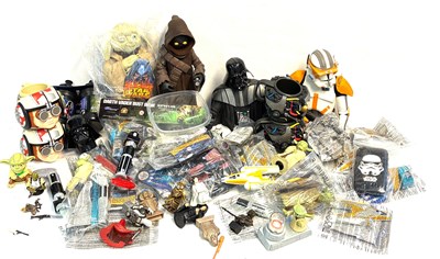 Lot 118 - Large selection of Star Wars Novelty items, Mugs, Coin Banks etc