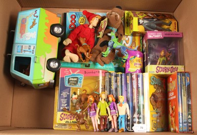 Lot 70 - Scooby Doo Mixed Selection of Items.