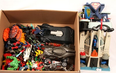 Lot 112 - Selection of Super Heroes Figures, Vehicles & Playsets.