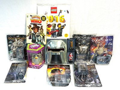 Lot 210 - Selection of TV & Film related collectables Doctor Who, Battlestar Galactica