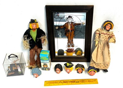 Lot 308 - Selection of Worzel Gummidge collectables including Bendy Toys