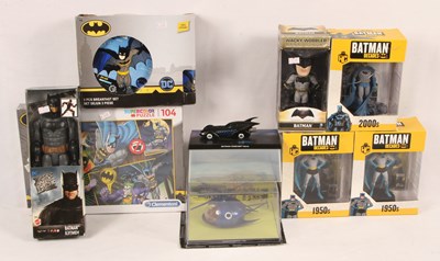 Lot 401 - Group of 9 x Batman Collectables