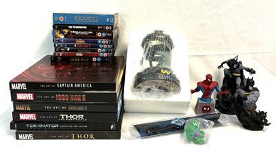 Lot 447 - Selection of TV & Film related collectables Batman, Aliens and others