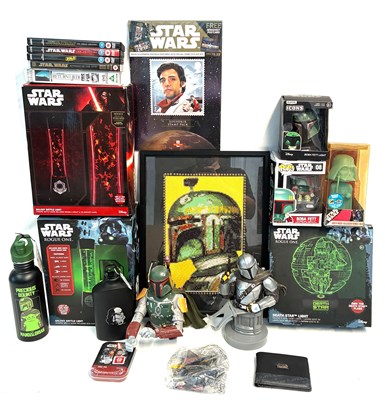 Lot 449 - Selection of Modern Star Wars Collectables