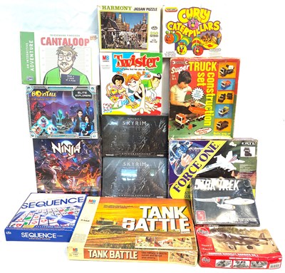Lot 531 - Selection of Games and Model kits MIB