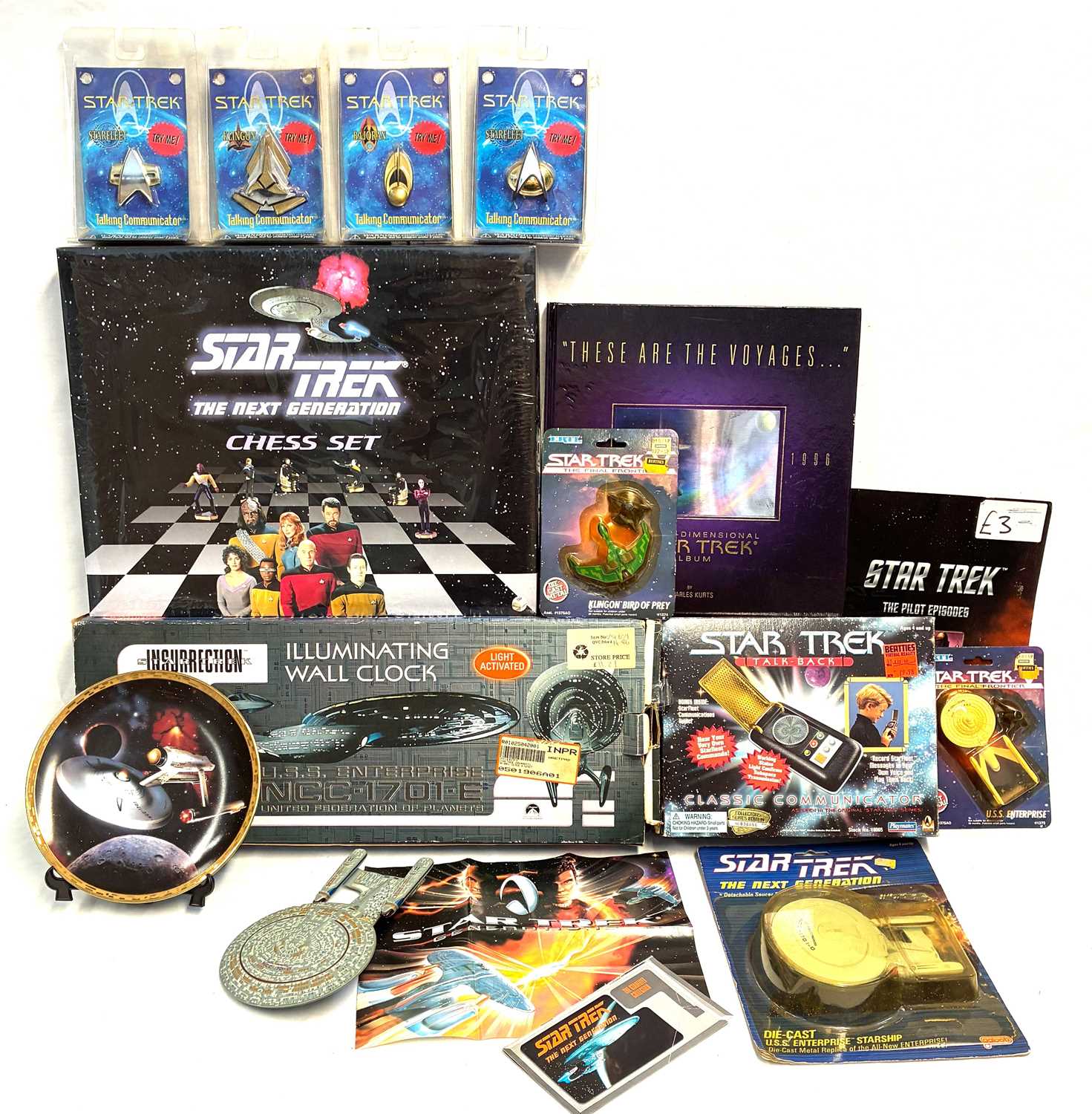 Lot 52 - Selection of Star Trek collectables