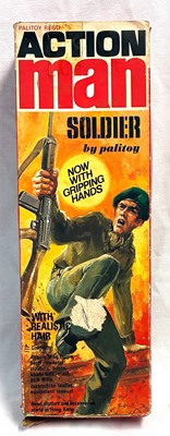Lot 80 - Palitoy vintage Action Man Soldier (1975) Flock Head brown Hair, Gripping Hands MIB