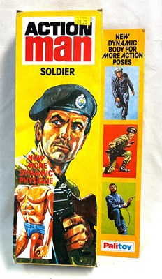 Lot 82 - Palitoy vintage Action Man Soldier (1979) Flock Head brown Hair, Gripping Hands, Eagle Eyes MIB