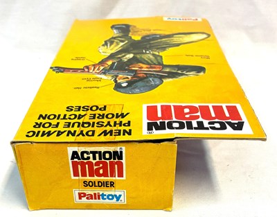 Lot 82 - Palitoy vintage Action Man Soldier (1979) Flock Head brown Hair, Gripping Hands, Eagle Eyes MIB