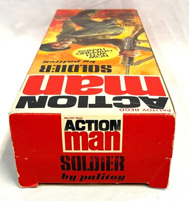 Lot 83 - Palitoy vintage Action Man Soldier (1975) Flock Head brown Hair, Gripping Hands (light trousers) MIB